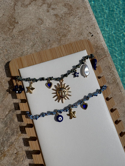 Collier bleu