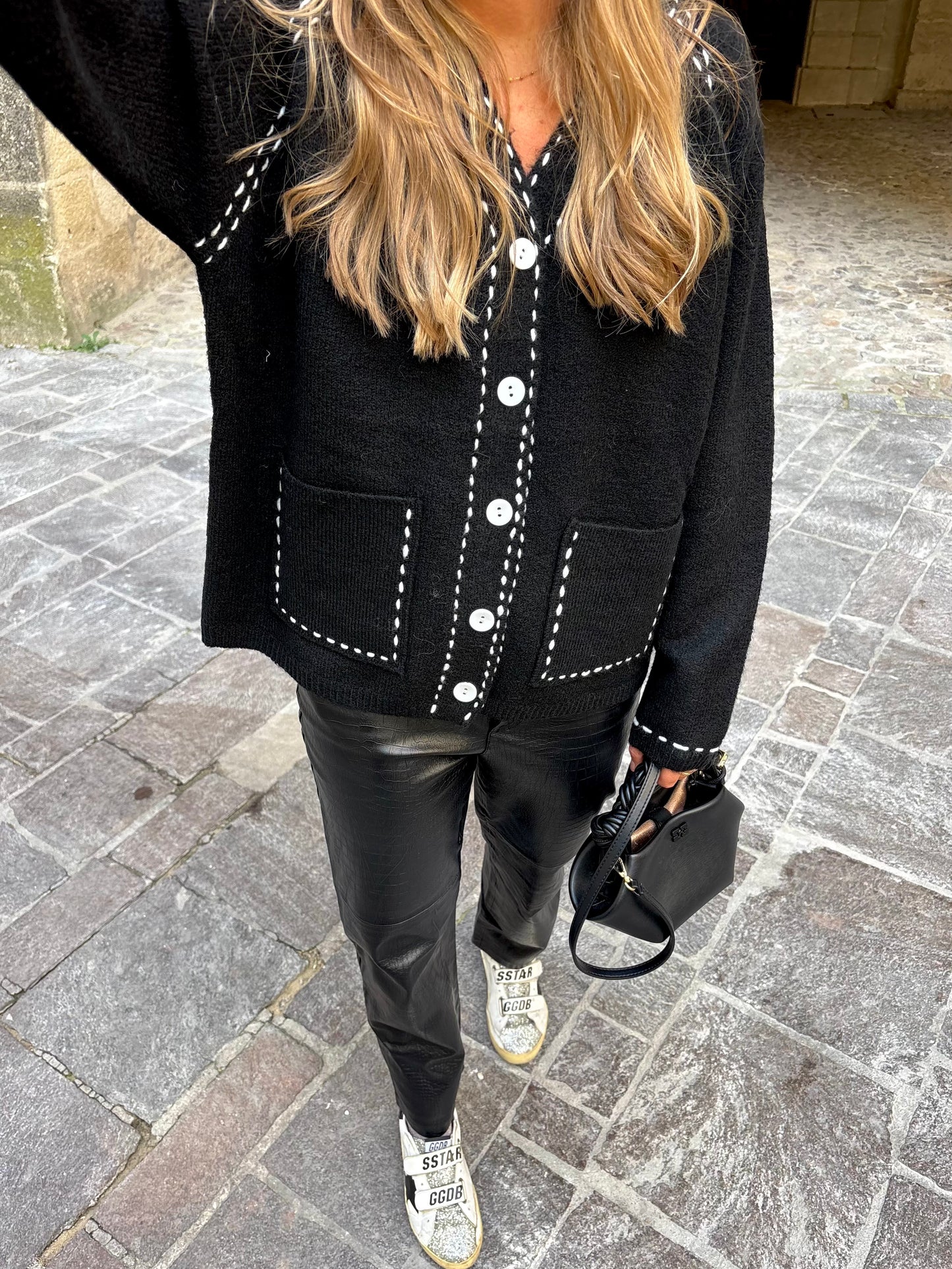Cardigan noir surpiqures blanches - MILIE