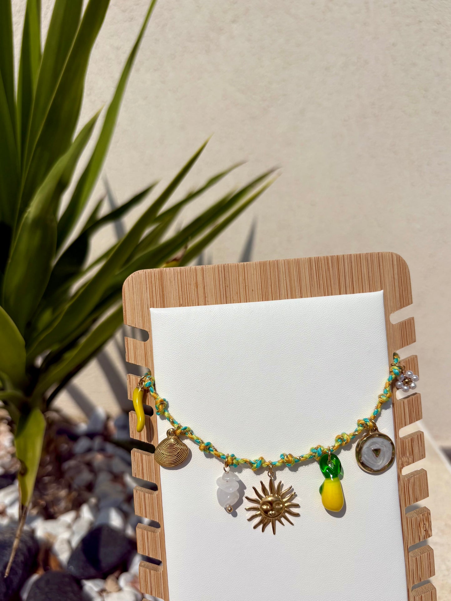 Collier jaune