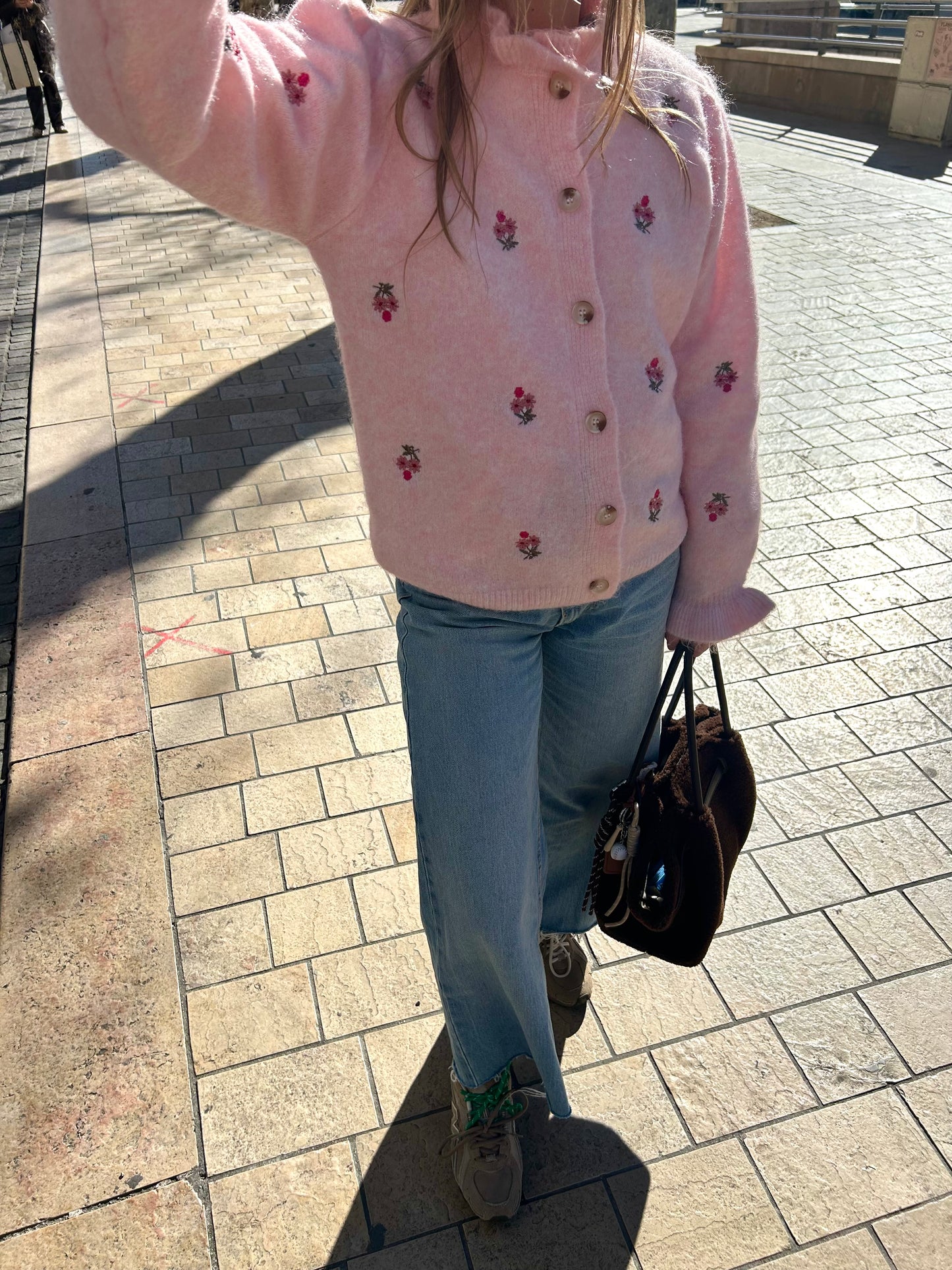 Cardigan fleurs brodées - CANDICE